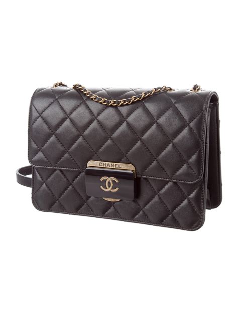 chanel beauty lock flap bag